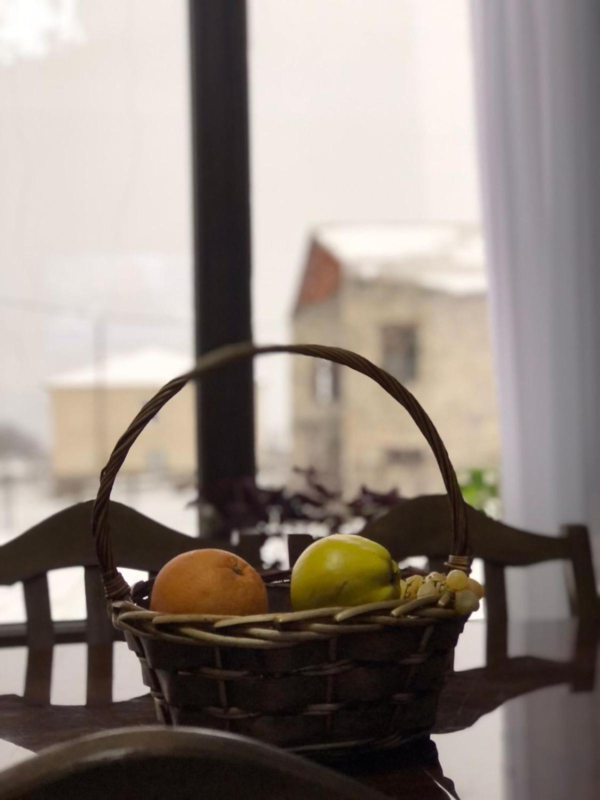 Ninama Hotell Mestia Eksteriør bilde